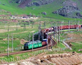 Узбекистан приступил к строительству ж/д Ангрен-Пап