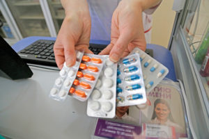 Почему в России начнут выдавать бесплатные лекарства?