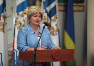 Российскую чиновницу, искупавшуюся в «шоколадной» ванне, помиловали