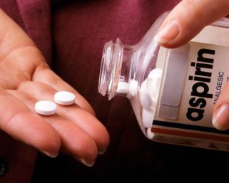 Названа смертельная опасность аспирина