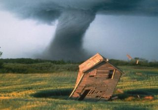 Тест: Какая вы природная катастрофа, когда злитесь?