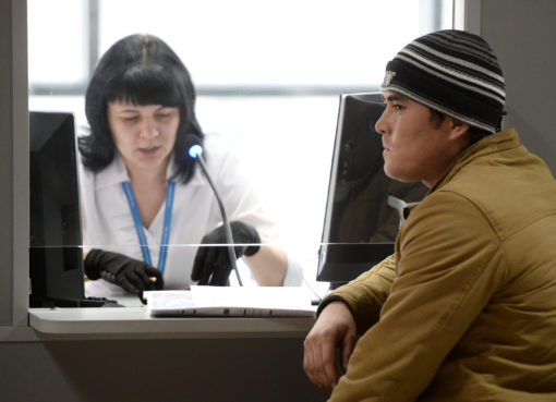 Россия начнет выплачивать пенсии трудовым мигрантам