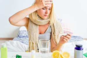 Врачи разоблачили дорогие и бесполезные лекарства от гриппа и ОРВИ