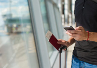 Чем опасен бесплатный интернет в путешествии