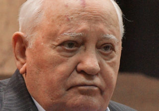 «Народ деградирует»: Горбачёв призвал отменить длинные выходные