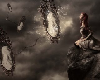 Мистическая история: как зеркало девицу состарило