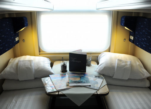 Врач предупредил об опасности перекусов «за компанию» в поезде