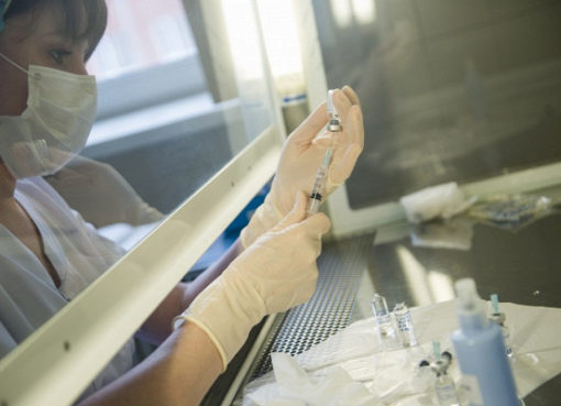 Вирусолог оценила возможность проникновения вируса SFTS в Россию