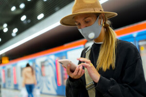 Скорость интернет-платформ без российской регистрации могут ограничить