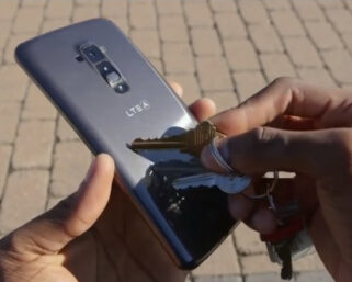 Apple разрабатывает выпуск устройства с самовосстанавливающимся дисплеем