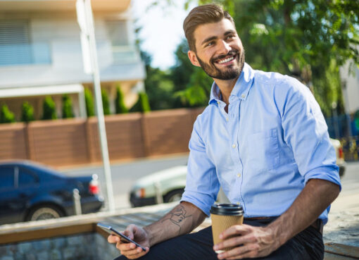 SMS, которое мужчина отправляет, когда скучает, согласно гороскопу