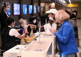 Россия может открыть границы весной 2021 года