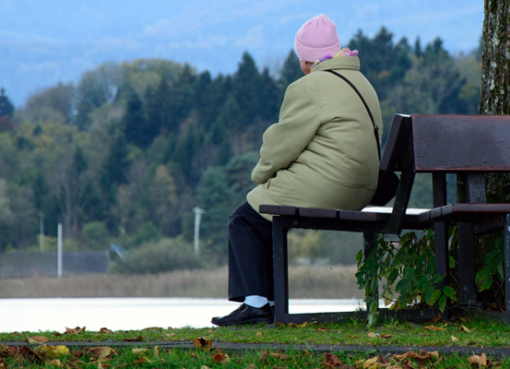 Почему не стоит оставаться в одиночестве после 50 лет