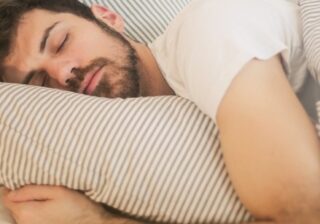 Сколько часов ночного отдыха требуется каждому знаку Зодиака?