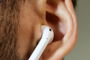 Наушники могут быть источником опасных инфекций