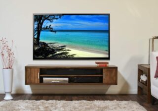 Почему старый телевизор желательно не выбрасывать при покупке нового