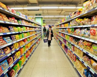 ТОП 10 моментов, которыми выводят из себя работников магазина покупатели