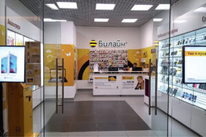 В 2020 году салоны связи закрыли примерно 1700 точек